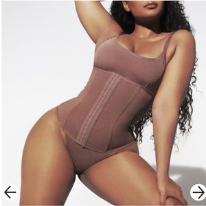SKIMS Power Mesh Waist Trainer Sz L in White